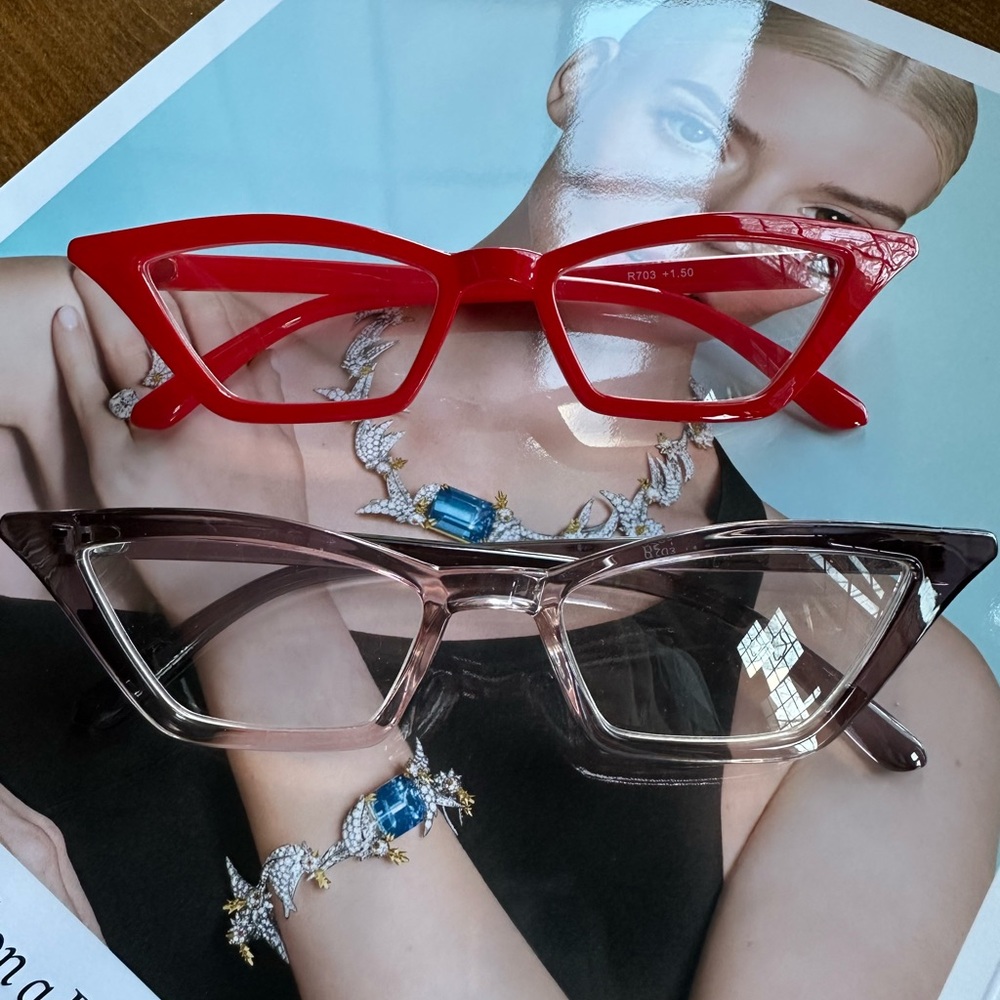Set of reading glasses